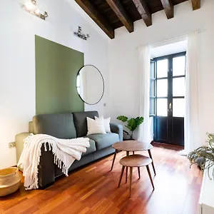 https://apartamento-con-encanto-centro.es-andalucia.com